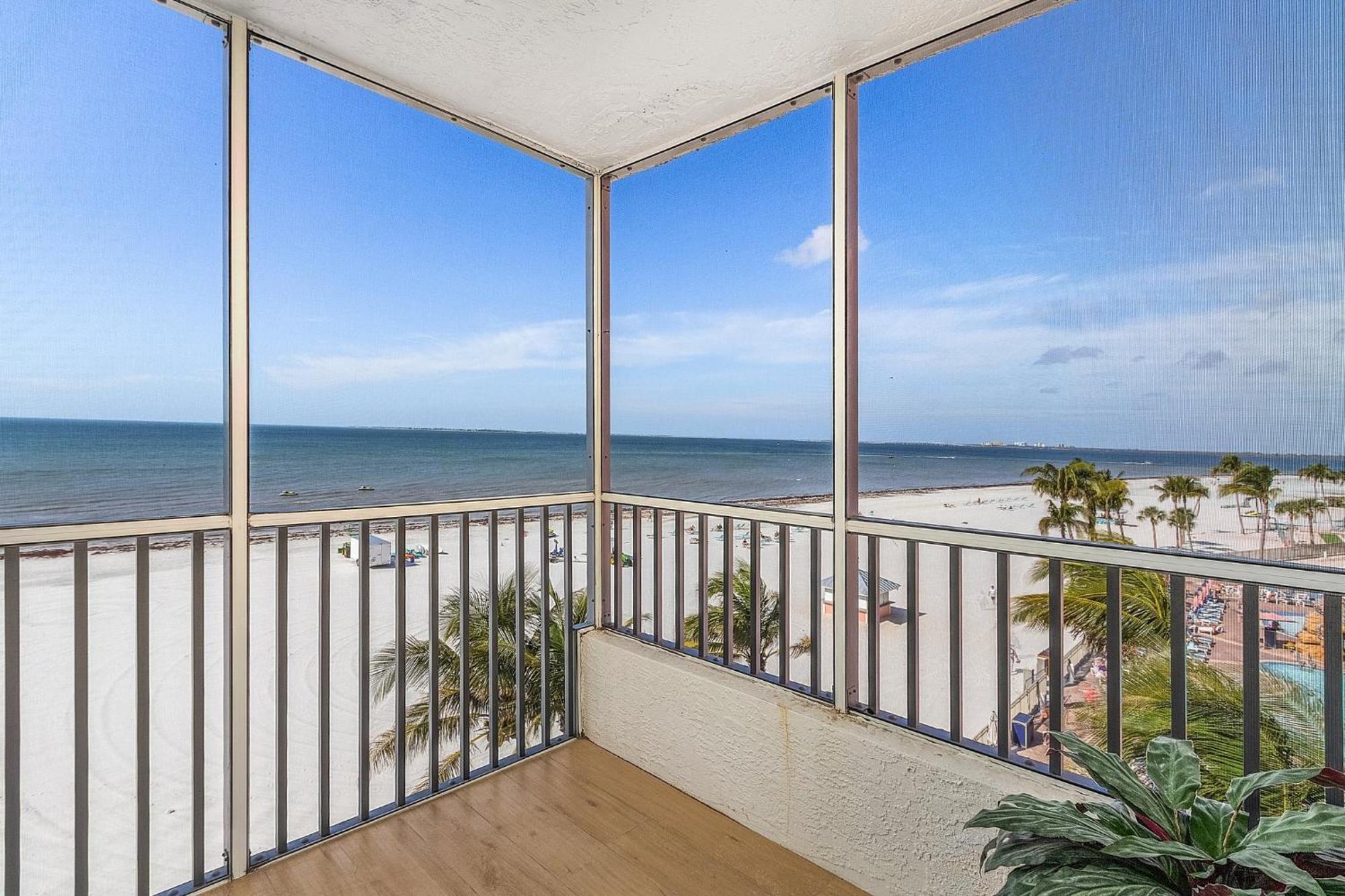 Welcome To Beach Villa'S # 406 Vacation Rental - 250 Estero Blvd Condo Fort Myers Beach Exterior photo